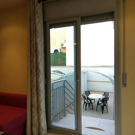 Bed And Go Lloret * يوريت دي مار